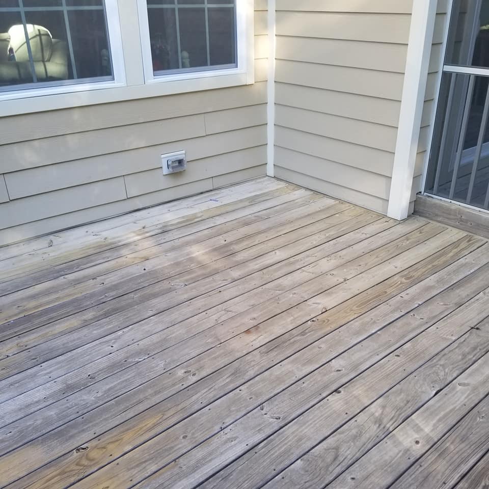Patios and decks provide a space for all kinds of social situations, but these structures require specialist cleaning. Homeowners often try to clean patios and decks themselves but encounter unsuccessful results. Many cleaning products you find in the grocery store won't do the job. This is where a professional residential patio and deck washing service comes in. When you hire a professional, you can transform the look of patios and decks and even restore them to their original condition. Simply Softwash Roof and Exterior Cleaning specializes in residential patio and deck cleaning!
