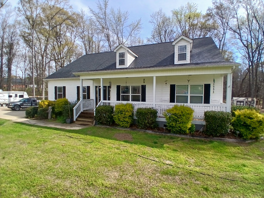 Pressure Washing Exterior Of The House in York SC