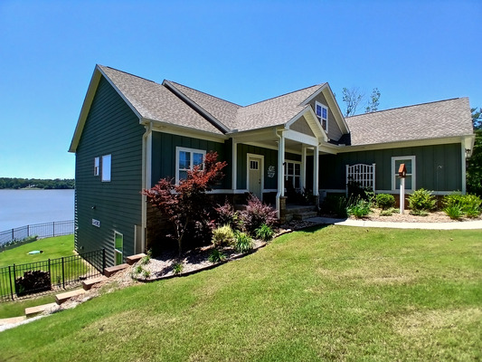 Low Pressure Wash Of Hardie Board Home in Lancaster SC
